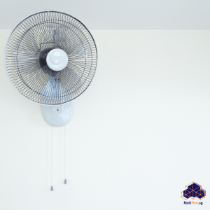 Read more about the article Wall Mounted Fan Singapore: The Ultimate Installation and Buying Guide