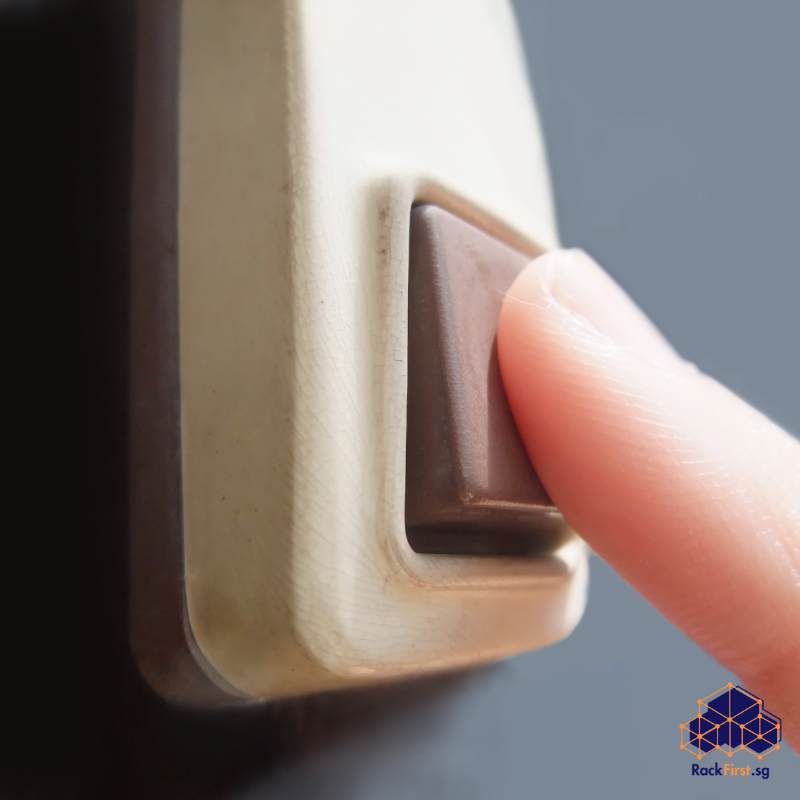 Read more about the article Doorbell Dead? A No-Nonsense Guide to Replacing Your Wall Mounted Doorbell in Singapore