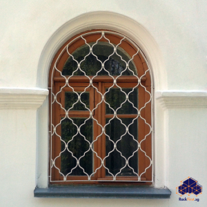 Read more about the article Openable Invisible Grille: The Smart, Accessible Safety Solution for Singapore Homes